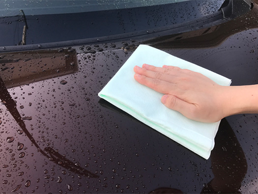 洗車後の水滴の拭き取りとワックスがけが一度にできる フクピカドライ 使ってみました ソフト99広報ブログ 99ブロ