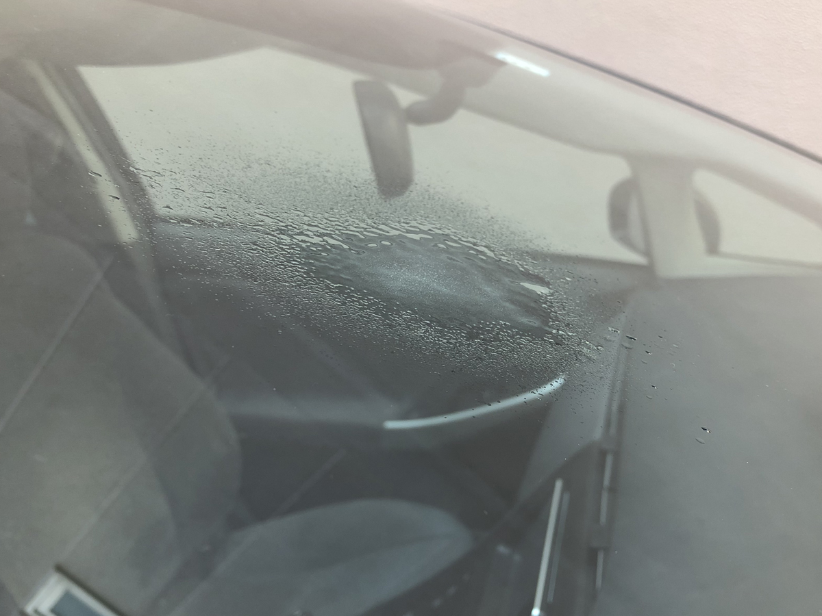 車のガラス汚れは ジェルタイプの窓用クリーナーが便利です ソフト99広報ブログ 99ブロ