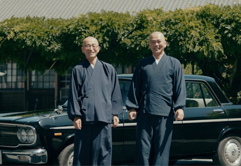 お寺のクラウン