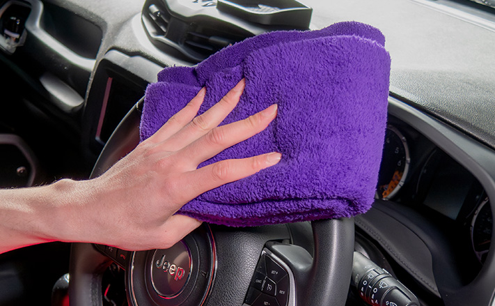 車内のホコリ取り、カーナビ画面の指紋汚れのクリーニングにも使用可能！