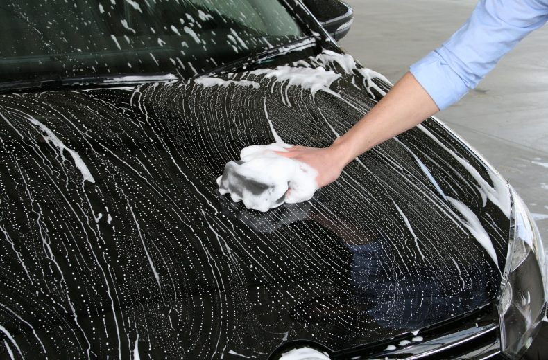 プロ施工コーティングした車の洗車で気をつけたいポイントを解説 洗車コラム 洗車方法 洗車用品 洗車のサポートなら ソフト99洗車ナビ