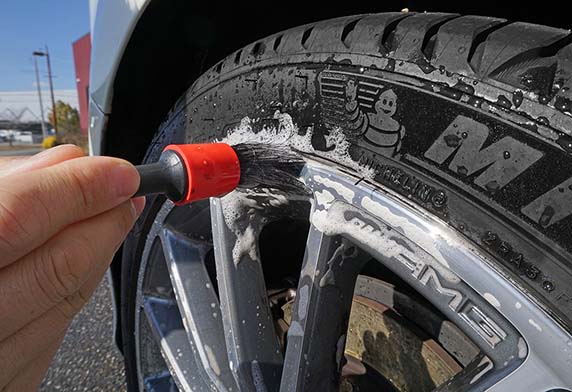 DiGloss Kamitoré Tire Brush, Tires Car wash tools, Car Wash, Product  Information